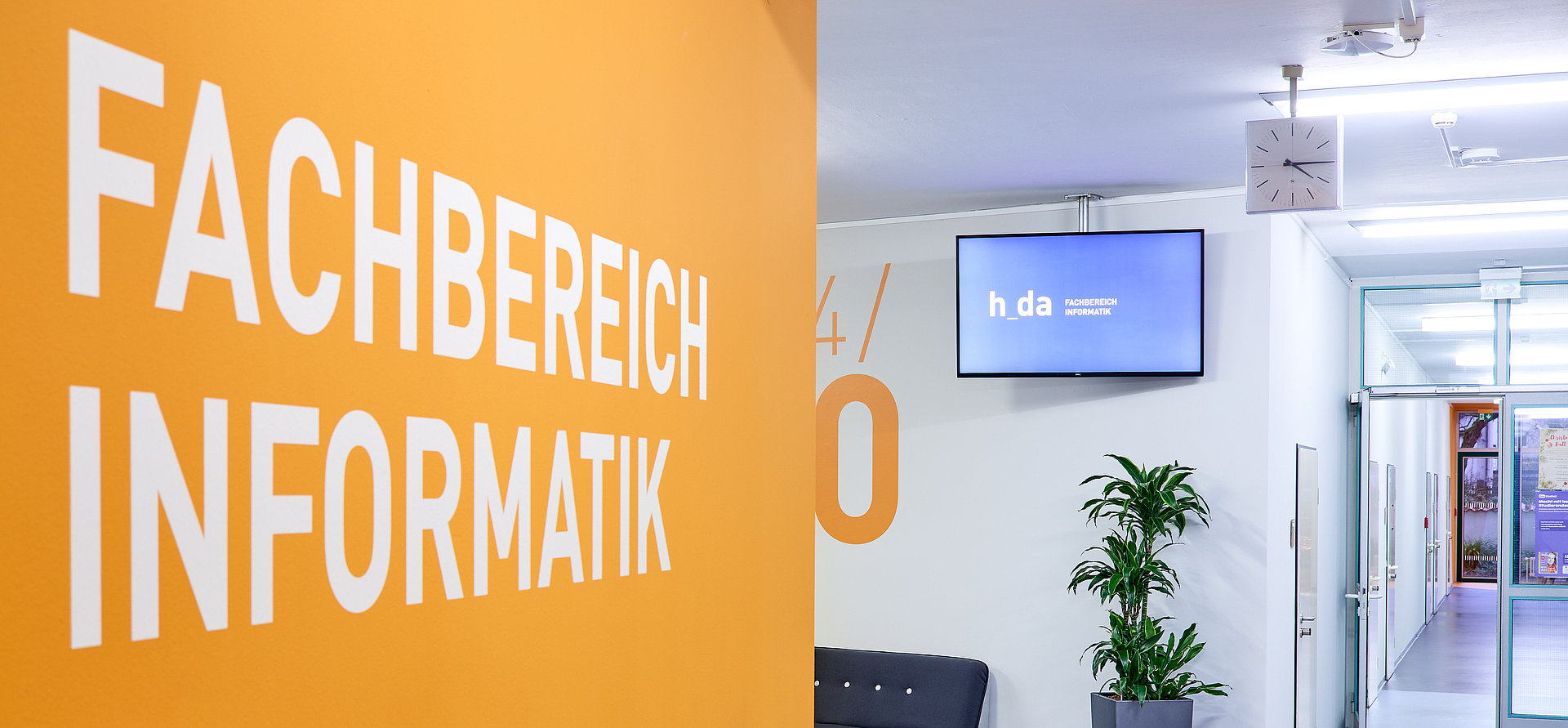 Flur Erdgeschoss Informatik-Gebäude D14